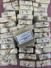 Load image into Gallery viewer, Wholesale Mini Guest Soaps