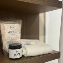Load image into Gallery viewer, Aromatherapy Bath Salt Soak