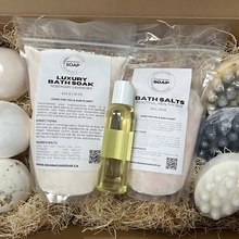 Load image into Gallery viewer, Relaxing Bath Gift Set