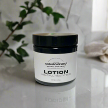 Load image into Gallery viewer, Wholesale Retail Package Luxury Bath &amp; Body Products
